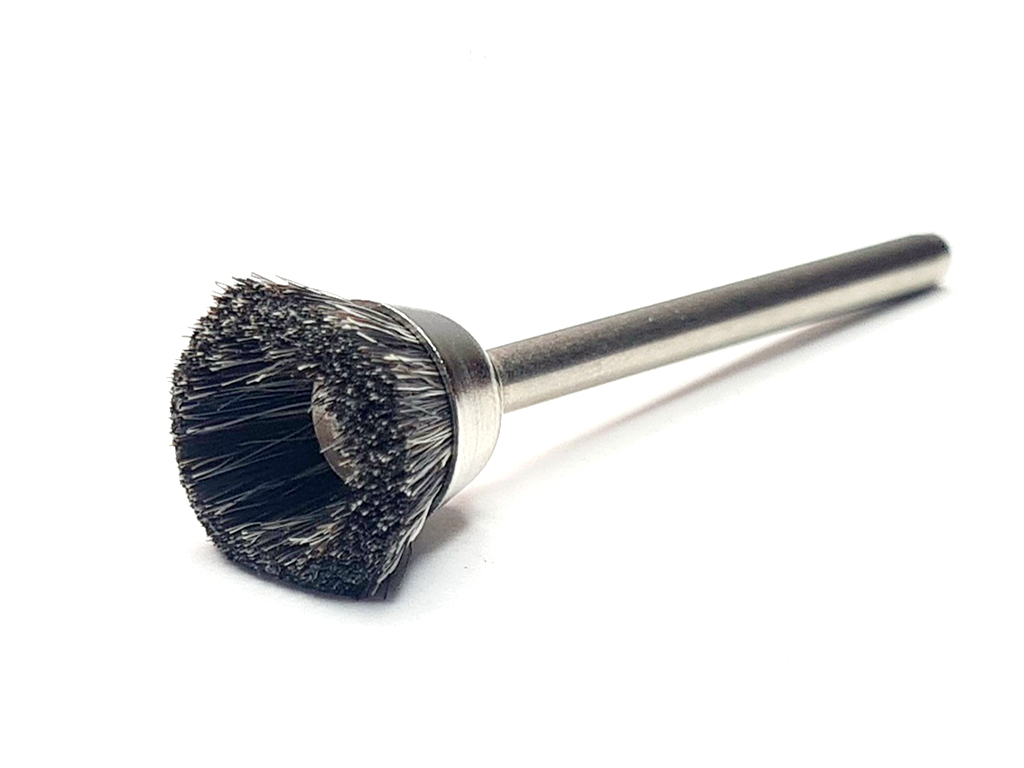 Mini cepillo de pelo de caballo (suave) en forma de copa, &Oslash; 9/16, v&aacute;stago &Oslash; 1/8".