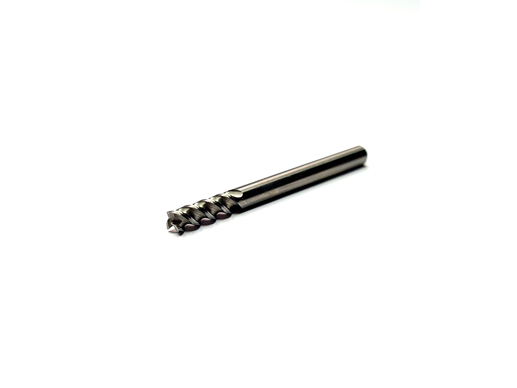 Cortador recto, 3 filos, Ø1/8 x 3/8LC x 1 1/2LT, vástago 1/8 (in), para corte en aluminio.